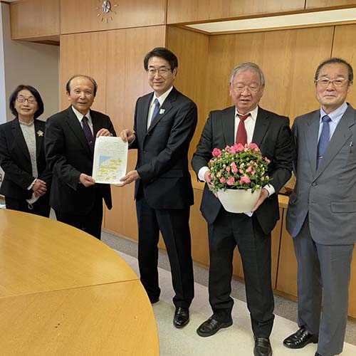 4/11 国道460号(仮称小合バイパス)の早期開通要望を中原市長に致しました。