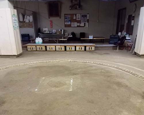 2025/12/13㈯　稽古場の大そうじを行いました。