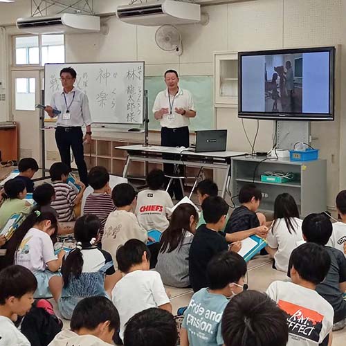 2026/7/7㈫　結小学校皆さんに、地域のお祭りについて授業をさせていただきました。
